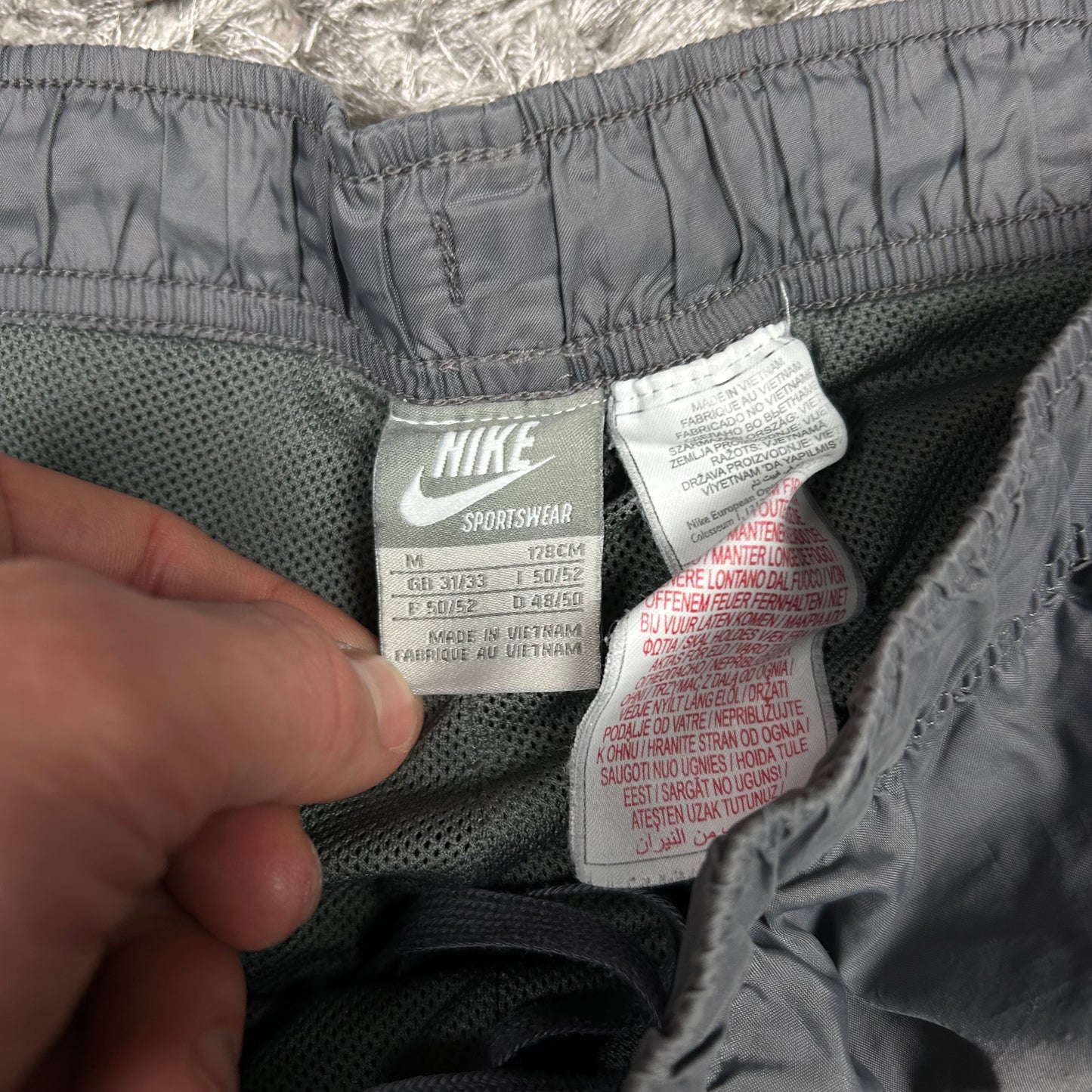 MEN’S NIKE NYLON JOGGERS SIZE M