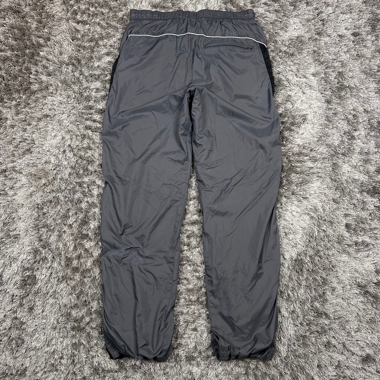 MEN’S NIKE NYLON JOGGERS SIZE M