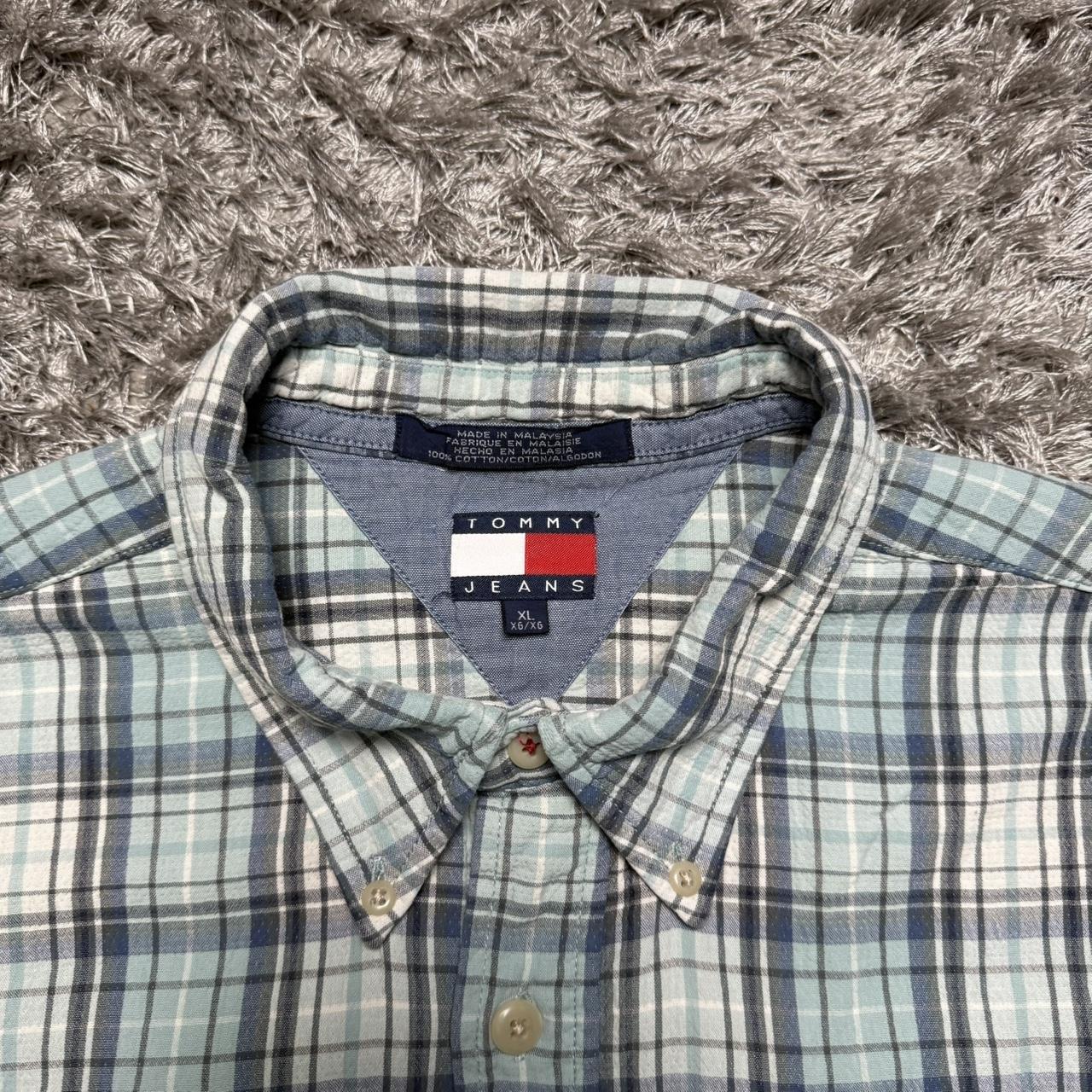 MEN'S TOMMY HILFIGER BUTTON UP SHIRT SIZE XL