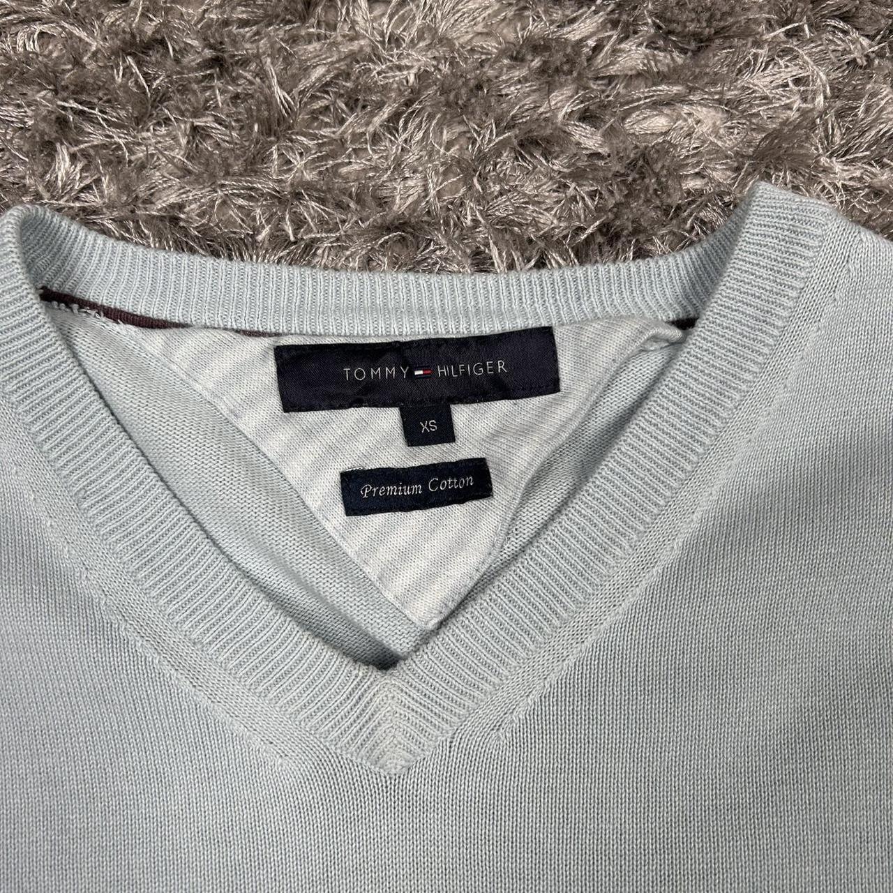 MEN'S VINTAGE TOMMY HILFIGER V NECK JUMPER SIZE XS