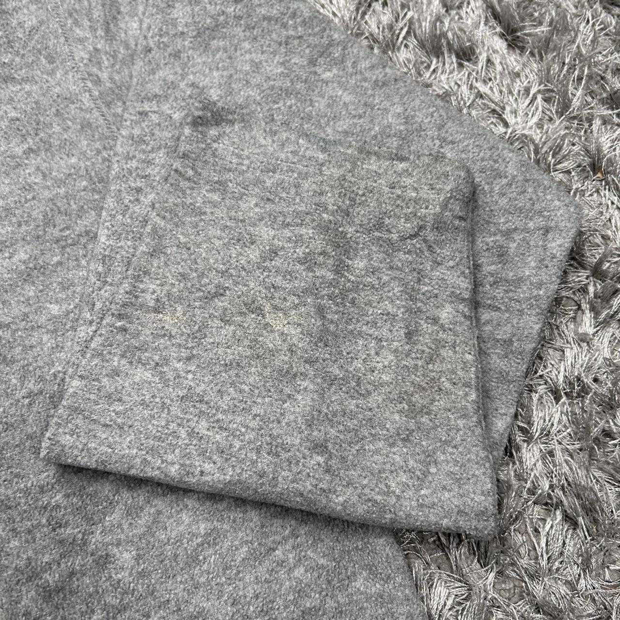 MEN'S VINTAGE TOMMY HILFIGER V NECK JUMPER SIZE L