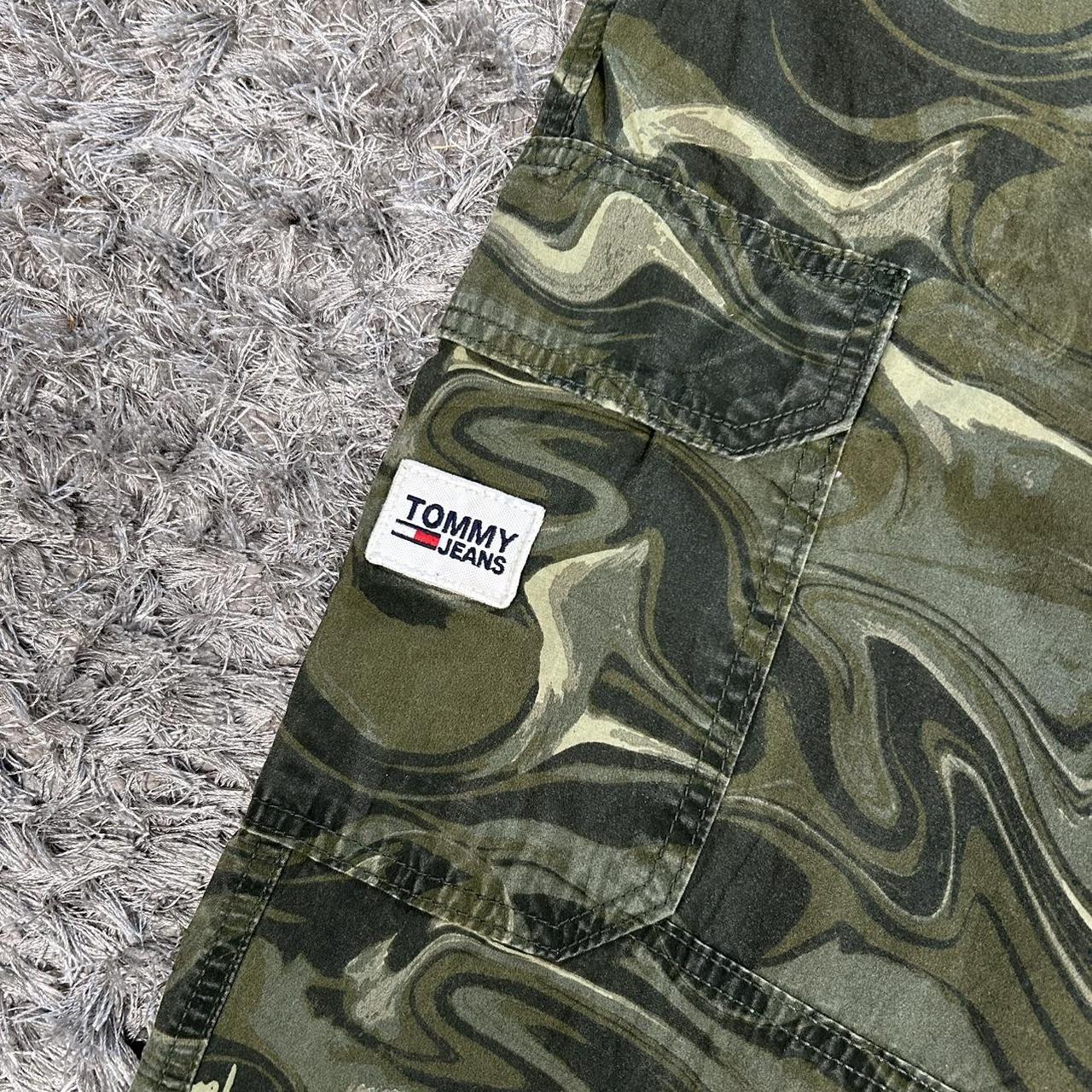 MEN'S TOMMY HILFIGER CAMO CARGO TROUSERS SIZE XL