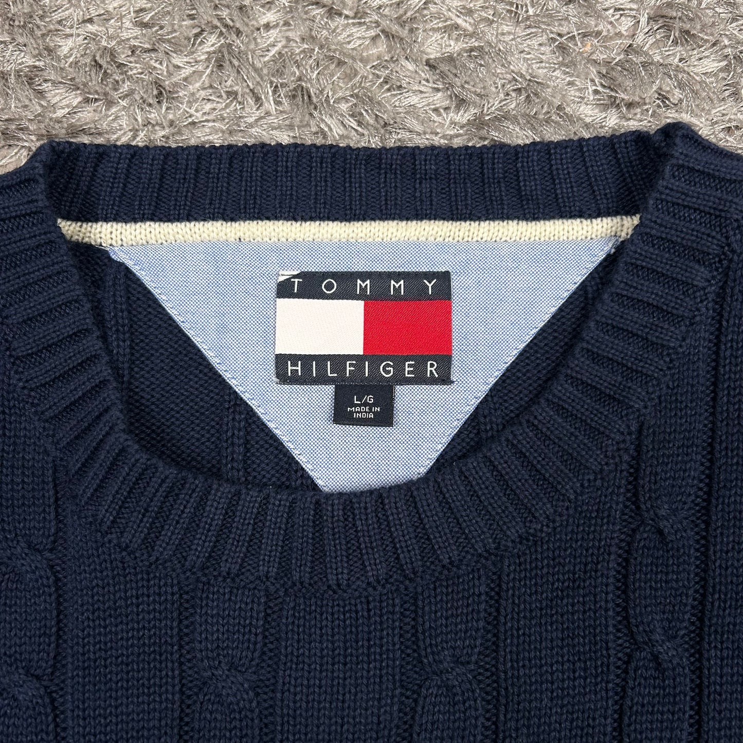 MEN’S TOMMY HILFIGER CABLE KNIT JUMPER SIZE L